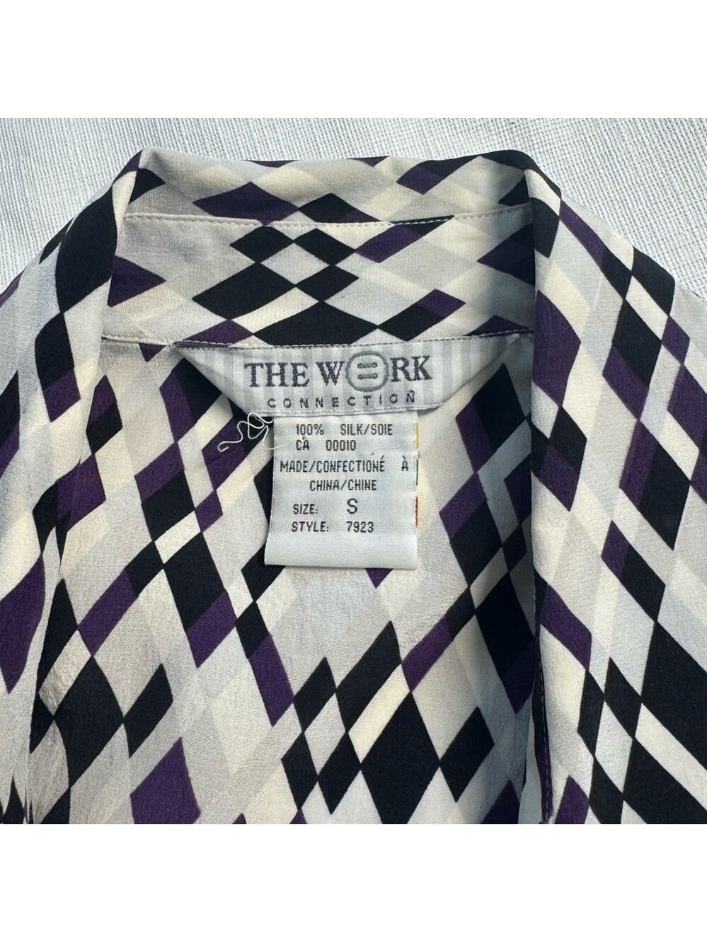 Vintage Silk Purple and White Geometric Women's Button Down Shirt Small - Picture 4 of 9
